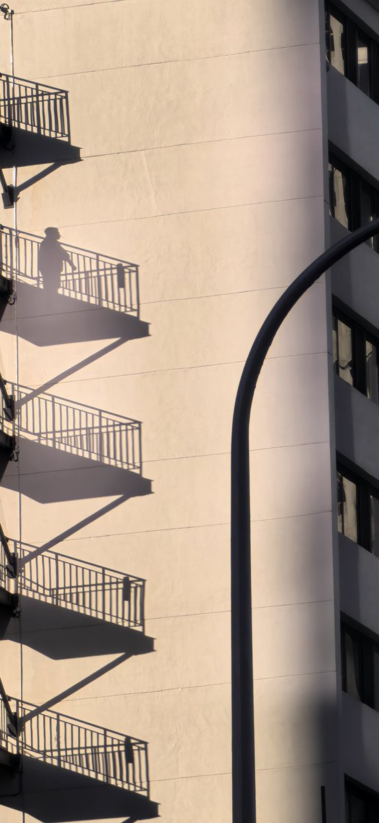 故地重游
好似刻舟求剑

恍惚了
三年又三年
何时会再见