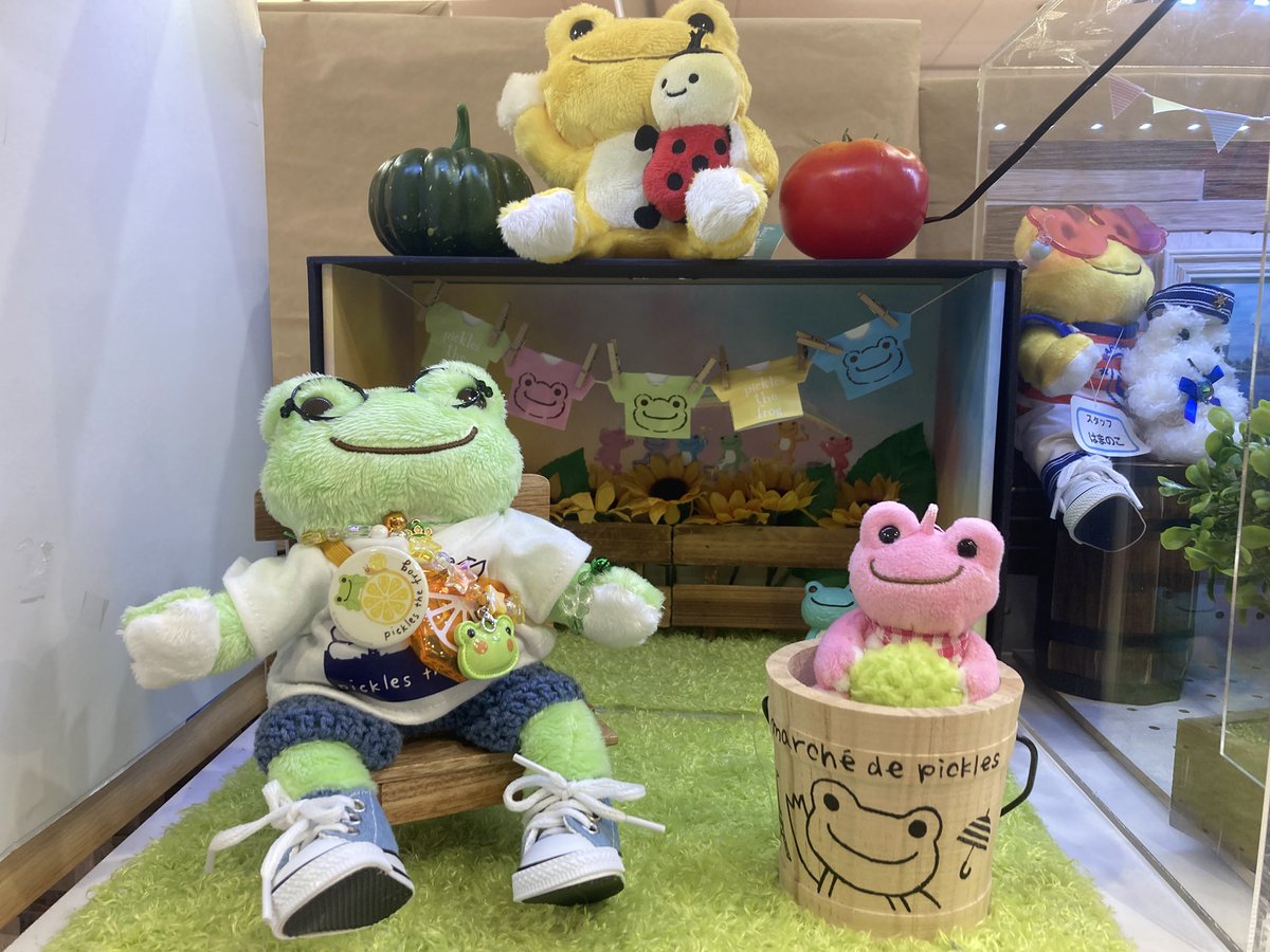 Rumchack's tweet photo. 半袖でヨコハーマ https://t.co/T7cmB8F5rN