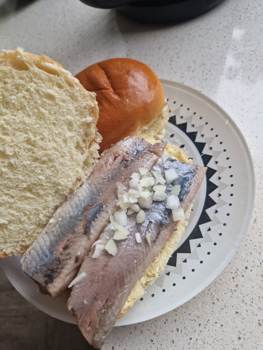 Je zal maar op Urk zijn geweest, mooie zaterdagactie bij de <a href="/jongensvdfant/">jongens van de fant</a>! Haring voor €1, goed verpakt zodat het op de dag des Heeren nog erg lekker is