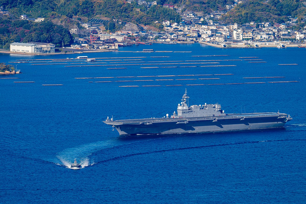 TeamCaris's tweet image. 昨日の護衛艦『かが』さんの撮影時に、その大きさと形を見て思ってたこと・・・

「アレは護衛艦だ、誰が何を言おうと護衛艦なんだ」

#呉
#海上自衛隊
#護衛艦