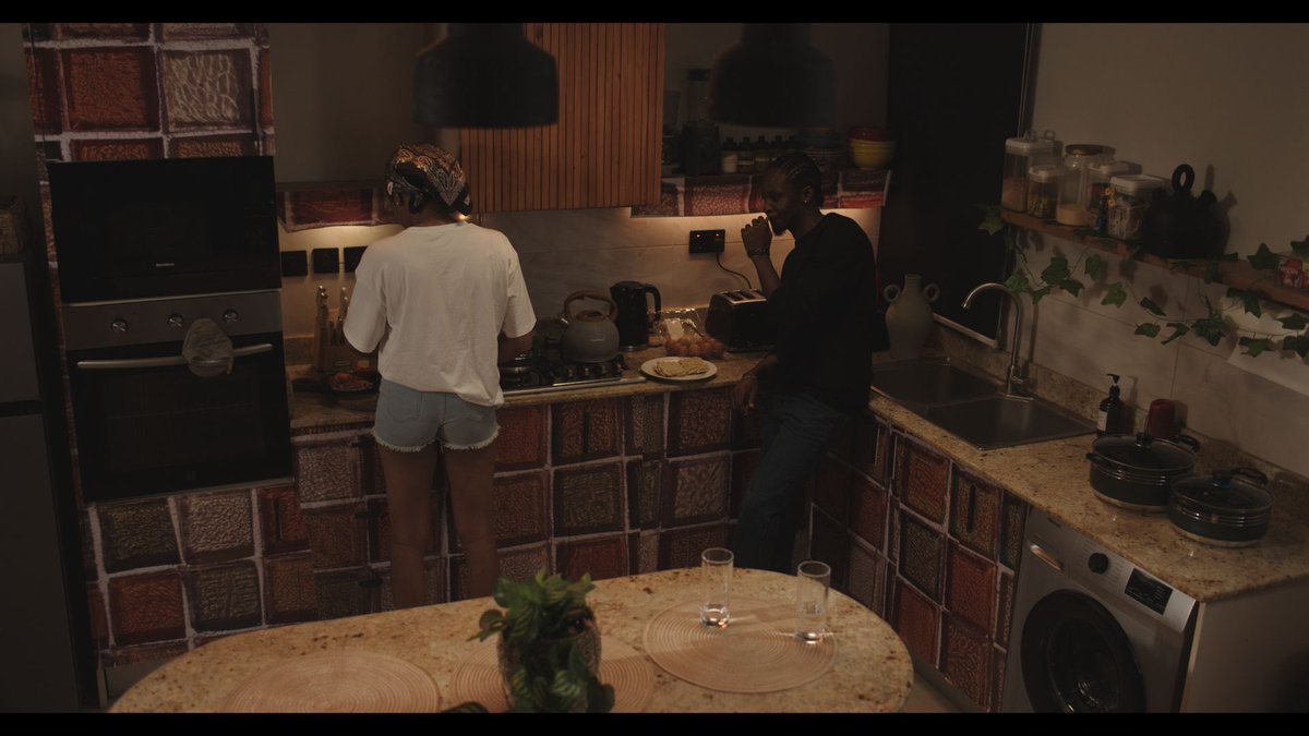 fatimahgimsay's tweet image. shout out to production designer chris udomi and his team. we had a good location and they elevated it, down to the balcony (formerly a car scene) which was edited into script two days before shoot started.