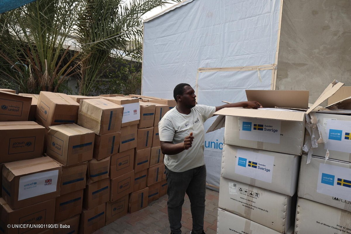 UNICEF tweet media