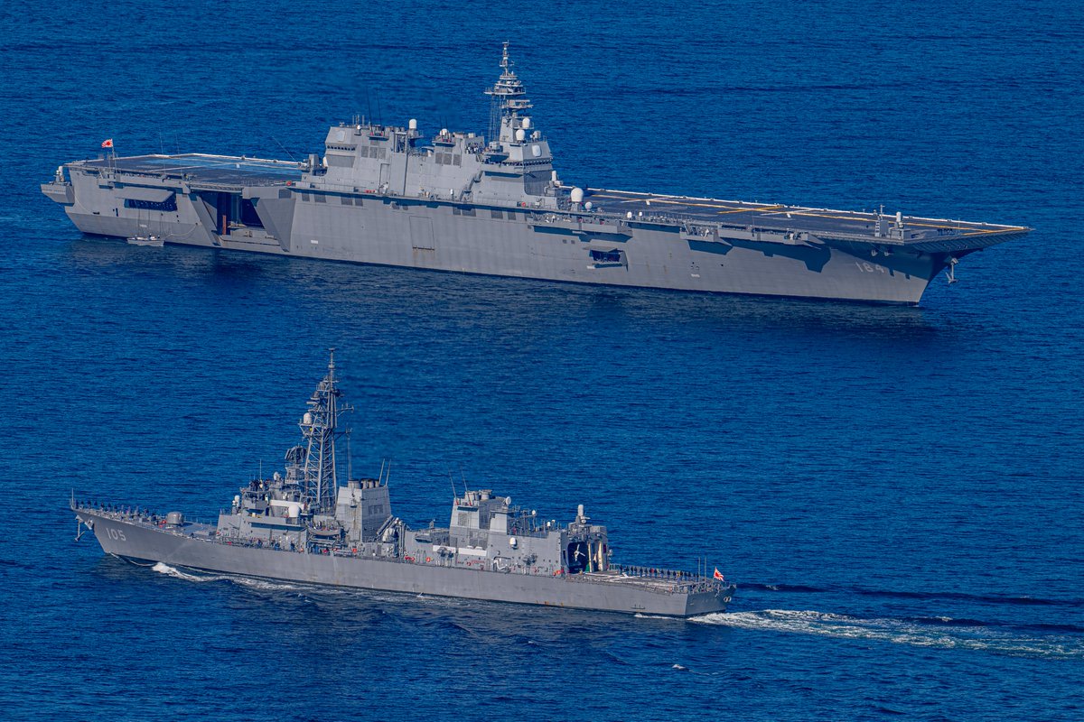 TeamCaris's tweet image. 昨日の護衛艦『かが』さんの撮影時に、その大きさと形を見て思ってたこと・・・

「アレは護衛艦だ、誰が何を言おうと護衛艦なんだ」

#呉
#海上自衛隊
#護衛艦