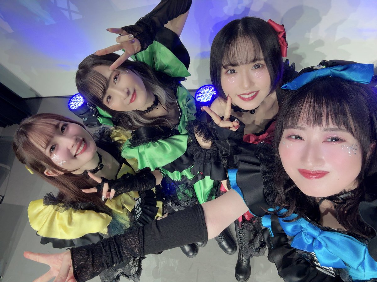 AkihoSuzumoto's tweet image. 今年最後の #ALiCEEyez ファンミ！
ありがとうございました〜！

はじめましての方も、何度目ましてかの方も、お会い出来て嬉しかったです🌸

いっぱいふざけあって、笑って、一緒にがんばれるメンバーのみんなが大好き！

次は12月の配信でお会いしましょうね！
対戦ありがとうございました！