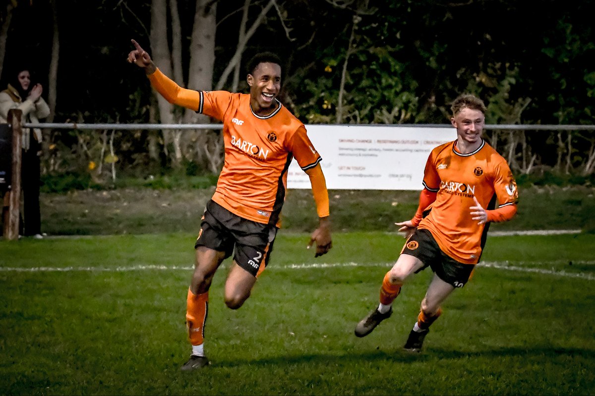 👨🏽‍🚀 tweet media