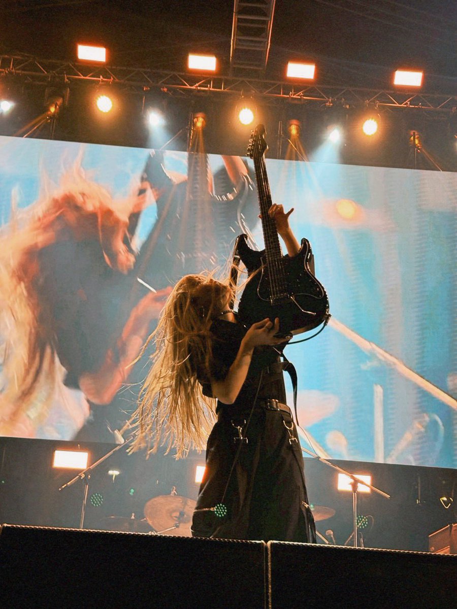 ASTERISM2016's tweet image. 🎉HAL-CA's 23rd Birthday🎉
May the flash of your guitar and the brightness of your smile ignite a year filled with shining moments.

Happy birthday😊🎉🎂
@HALCA_ASTERISM 

 #ASTERISM  #guitarist  #halca  #birthday