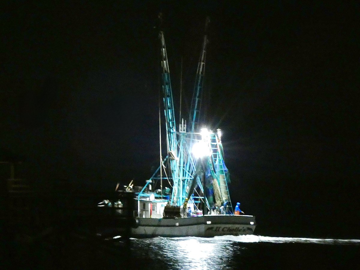 Good morning! #SunsetBeach🙏🏻 <a href="/EdPiotrowski/">Ed Piotrowski</a> <a href="/medwick/">Gannon Medwick</a> <a href="/DylanHudlerWXII/">Dylan Hudler</a> <a href="/jamiearnoldWMBF/">Jamie Arnold WMBF</a> <a href="/LeeHaywoodWX/">Lee Haywood</a> <a href="/dogwoodblooms/">Cassie Clark</a> <a href="/marioncaldwx/">Marion Caldwell</a> <a href="/JustinMcKeeWx/">Justin McKee</a> <a href="/StarboardRail/">The Starboard Rail</a> <a href="/ThePhotoHour/">#ThePhotoHour</a> <a href="/CMorganWX/">Christian Morgan</a> <a href="/Christina4casts/">Christina Anthony</a> <a href="/AndrewWMBF/">Andrew Dockery</a> <a href="/ScottyPowellWX/">Scotty Powell</a> <a href="/jgreenhillwx/">Jenna Greenhill</a> <a href="/TimBuckleyWX/">Tim Buckley</a> <a href="/matt_wx/">Meteorologist Matt Bullock</a> <a href="/clairefrywx/">Claire Fry</a>