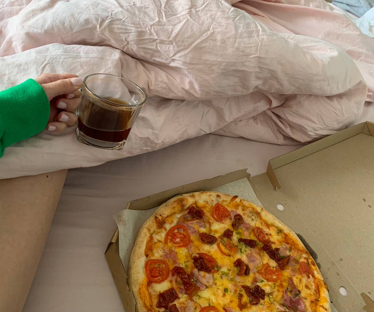 divineth_web3's tweet image. gPoly fam 

Just a kind reminder to take care of yourself while trading on @Polymarket , even if it&apos;s pizza for breakfast 🤭

The odds of self-care resolving YES are underpriced rn

︵‿︵‿୨♡୧‿︵‿︵︵‿︵‿୨♡୧‿︵‿︵︵‿︵‿୨♡୧‿︵‿︵

@PolyBaddies