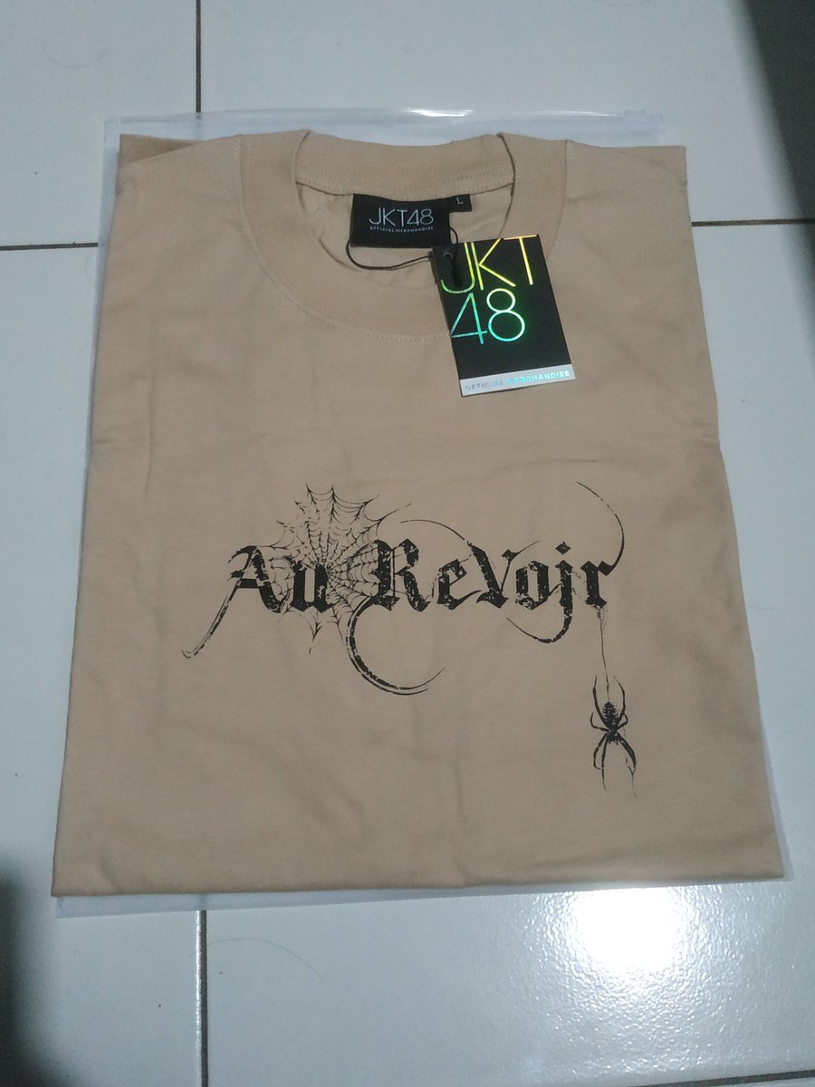 abra_hammm's tweet image. Yeyy punyaku udah dateng nih @PS_AmandaJKT48 
Lupa, baru sempet post😁 (udah dateng hari jumat kmren sih)
BDTS kali ini beneran cepet datengnya, lebih cepat dari hari di kalender~
KEREN kaosnya..sukakk🫶🏻