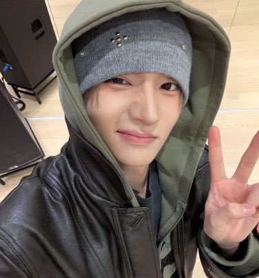 데이 tweet media