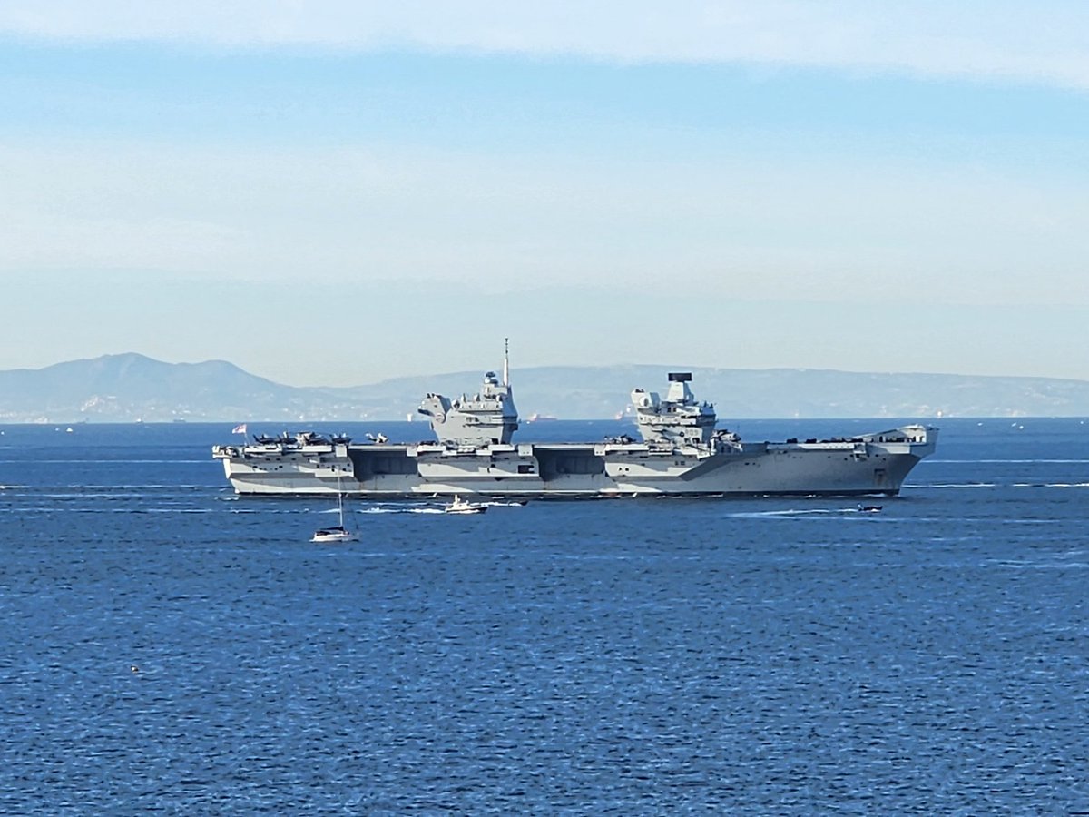 Kesrel's tweet photo. Welcome back to Gibraltar! 🇬🇧🇬🇮
@RoyalNavy @HMSPWLS https://t.co/v70qSPAOhM