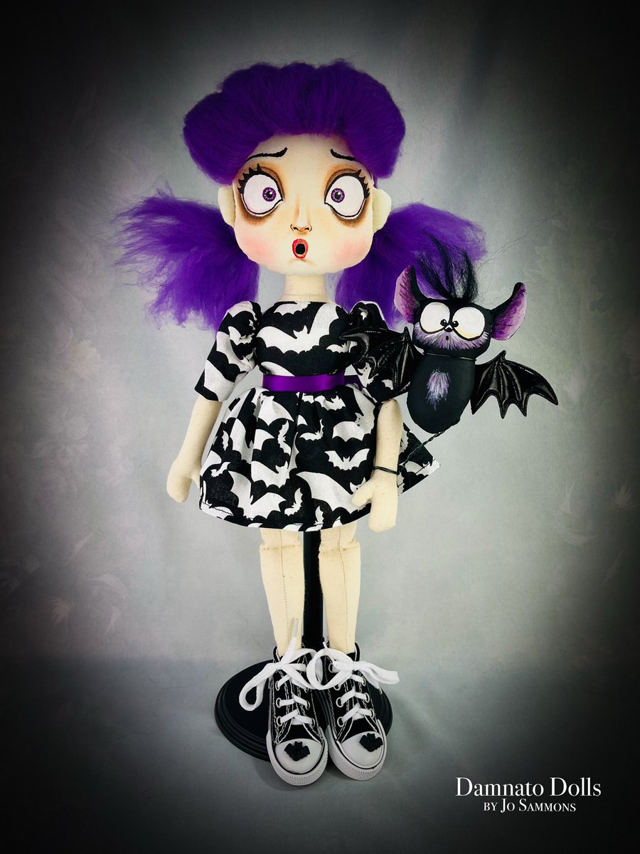 DamnatoDolls's tweet image. 🦇💜 Meet Enid — permanently shocked, slightly spooky, and totally adorable!
She and her tiny bat buddy are now up for adoption 👀✨
Find her here: damnatodolls.etsy.com

#SpookyCute #ArtDoll #HandmadeDoll #EtsySeller #DamnatoDolls #BatGirl #CreepyCute #OOAK #MHHSBD