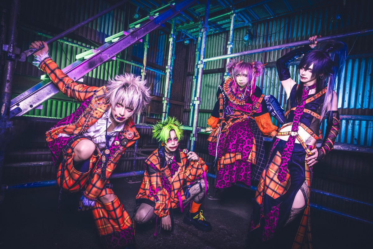 CROSS_CAT's tweet image. 【新規登録】1.21発売 THE_PiTY(ザ ピティ)/『継接激情パレット』x.gd/PaIbu

3月をもって活動休止したi.D.Aのリゼ、レンが拠点を東京に移し新メンバーにVo.ゆう、Ba.八火を迎えて再始動！

i.D.Aの魂を受け継ぐバンド「THE_PiTY.」とバンド名を改めV系シーンに新たなる風を巻き起こす！