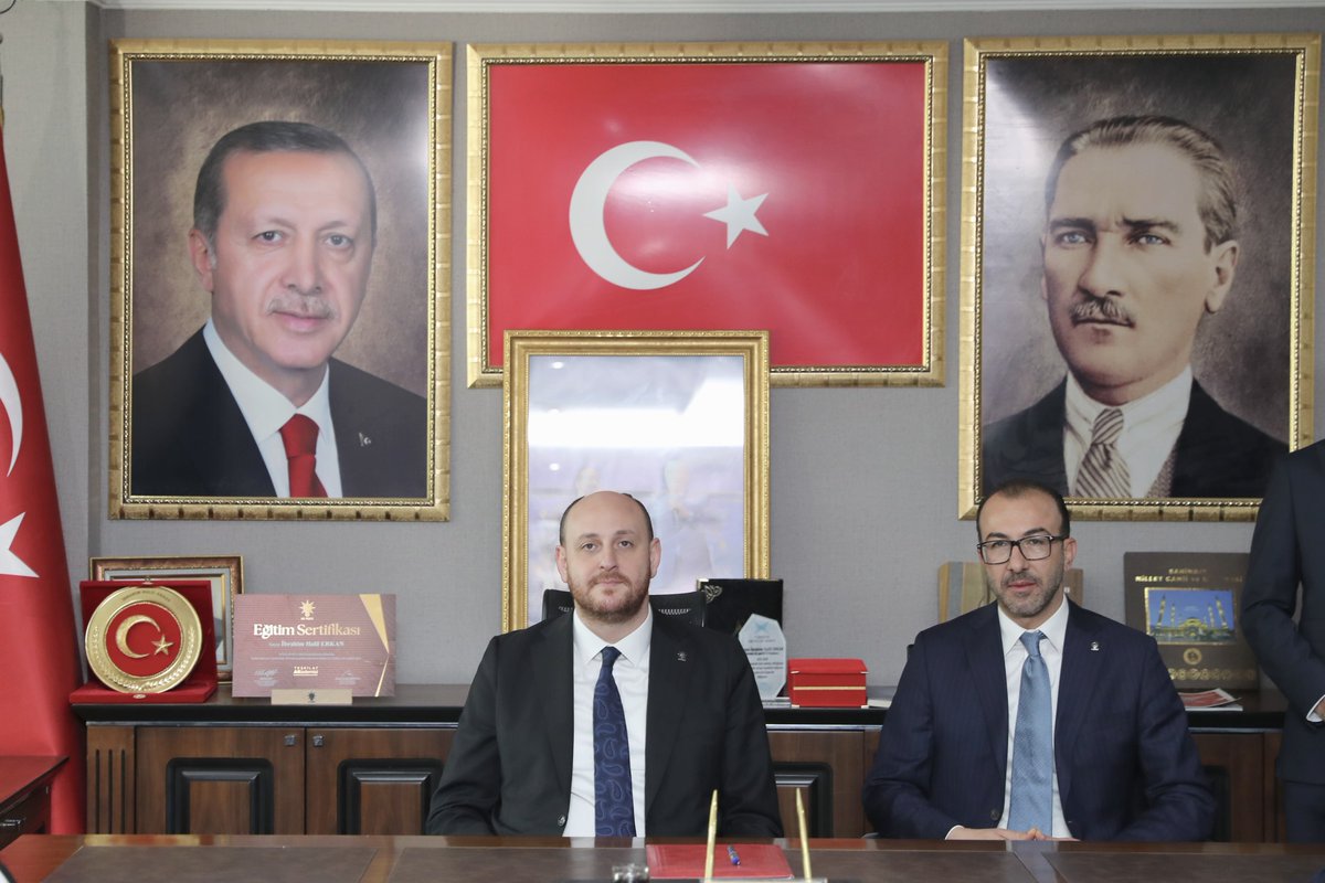 abuyukgumus's tweet photo. Hz. Nuh’un şehri Şırnak’ta İl Başkanlığımızı ziyaret ederek kıymetli dava ve yol arkadaşlarımızla bir araya geldik. https://t.co/SWd0vR3VhH