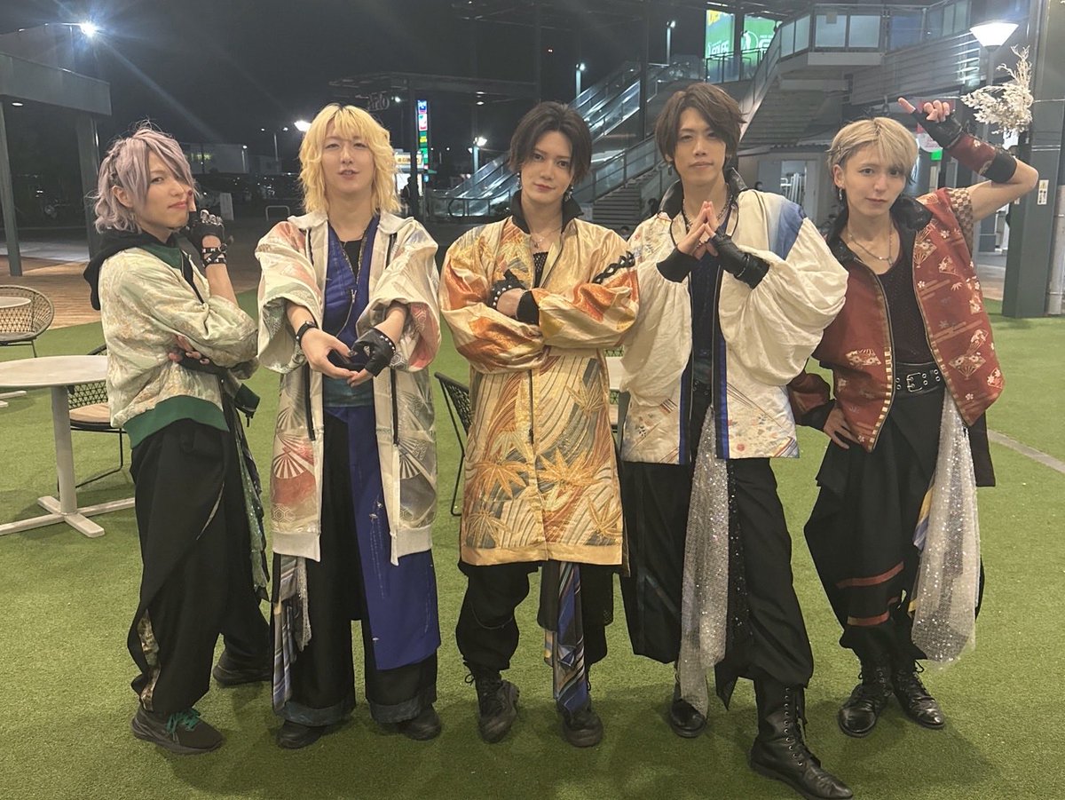 shodu_ub's tweet image. 『アリオ加古川』

兵庫県は初めましてでしたっ！！
また新たな地でLIVE出来たこと幸せに思いますっ！！

関西きたぜっ！！
明日はツアー大阪！！
楽しみましょうねっ🐙

今日もありがとう😈

#XLAMP
#アリオ加古川