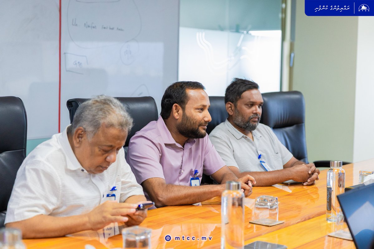 MTCCPlc's tweet image. Our MD DCP (Retd) Ahmed Saudee and team met with MP Hon. Ahmed Saleem and Eydhafushi Council. Discussions focused on ongoing projects. #MTCCProjects #RayyithungeKunfuni