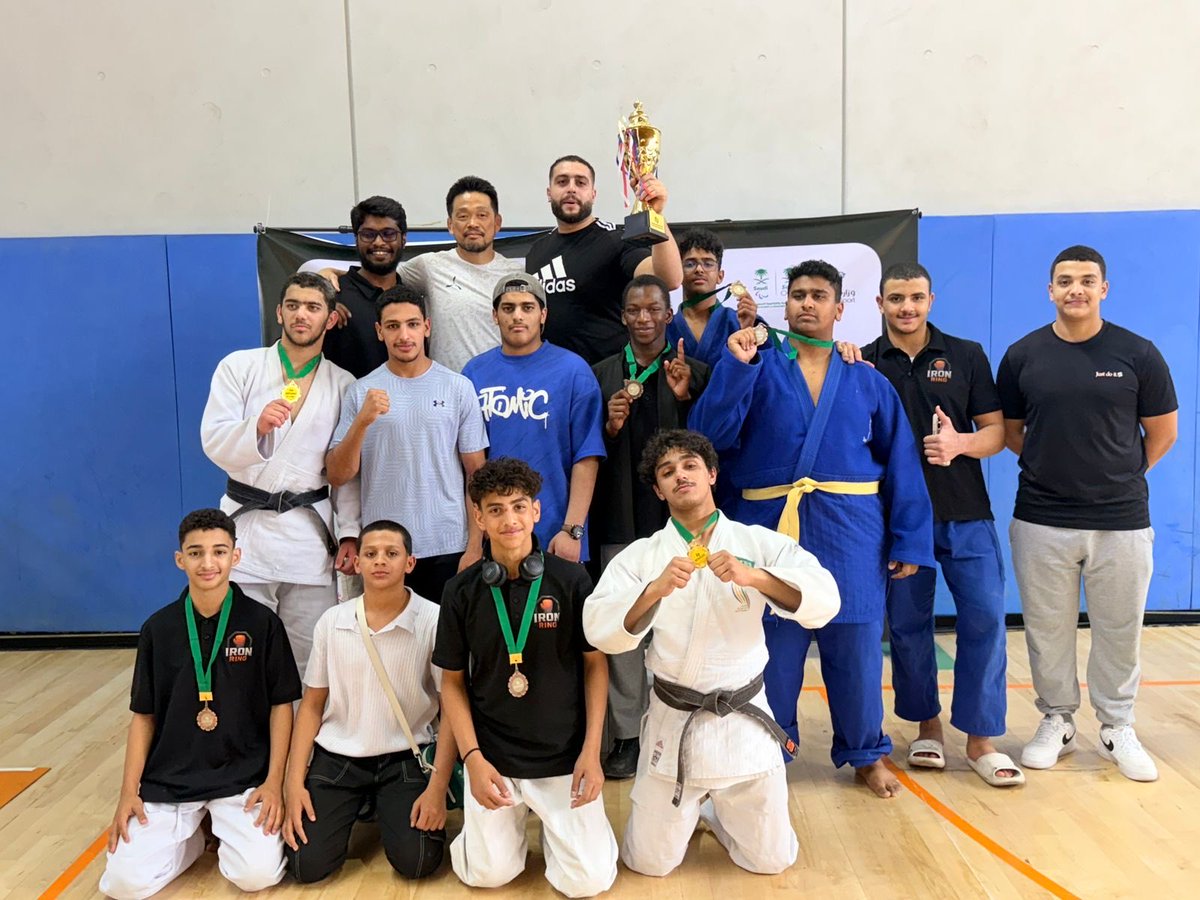 IronRingClub's tweet photo. في أولى مشاركتنا في لعبة #الجودو 🥋 ببطولة المنطقة الغربية…
🥈 الناشئين: المركز الثاني
🏅 الرجال: المركز الرابع

إنجاز واعد لبداية قوية… 💪 🔥 https://t.co/p5h43nW6aa