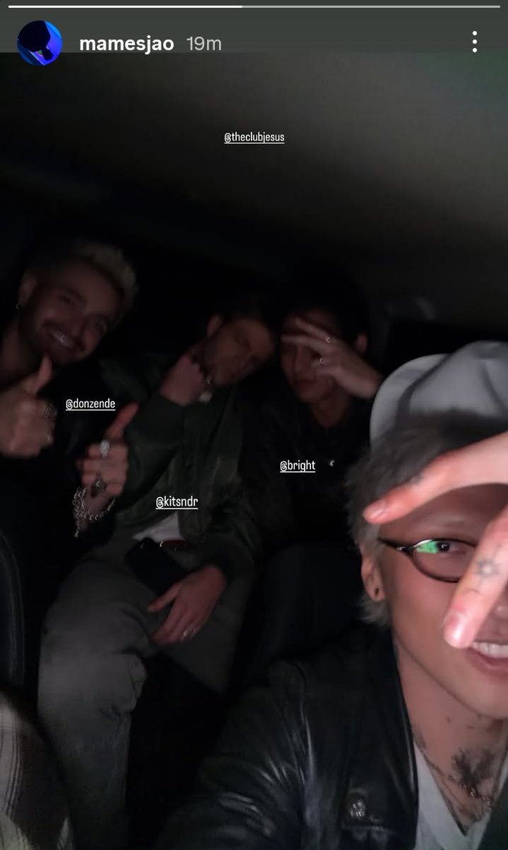 R41nb0w26's tweet image. Bright in LA today 🖤
With music friends including James Mao, 88rising Creative Director. They went to Lauren Tsai&apos;s exhibit in Hollywood 

IGS mamesjao 

#bbrightvc #bright