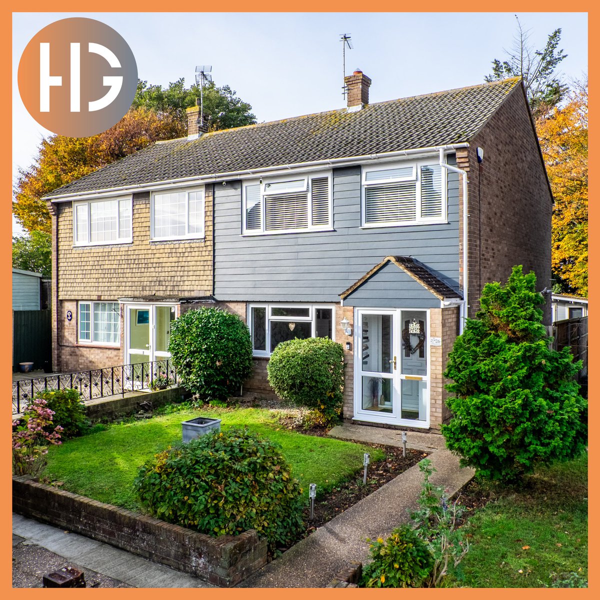 New listing - Bean 

Three bedroom semi-detached house with fabulous kitchen and garden room/bar for sale in Bean. 

See website link for full details 

thehomesgroup.co.uk/property/stone…

#property #forsale #kent #home