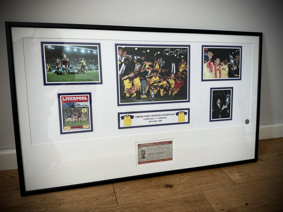SheWore's tweet image. If we beat tottenham today....

A follower who RTs will win a signed George Graham 89 storyboard (framed) from sheworeshop.com