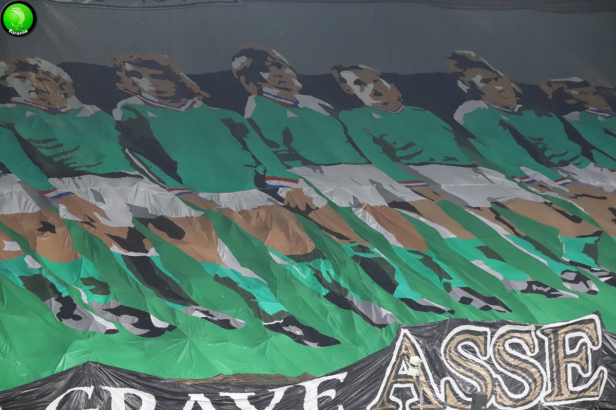 UltrasMadeinFR's tweet image. ⚽️ Saint Étienne - Nancy
📢 L'animation et le craquage des Magic fans !
📆 Samedi 22 Novembre
📸 @FuraniaPhotos 

#ASSEASNL