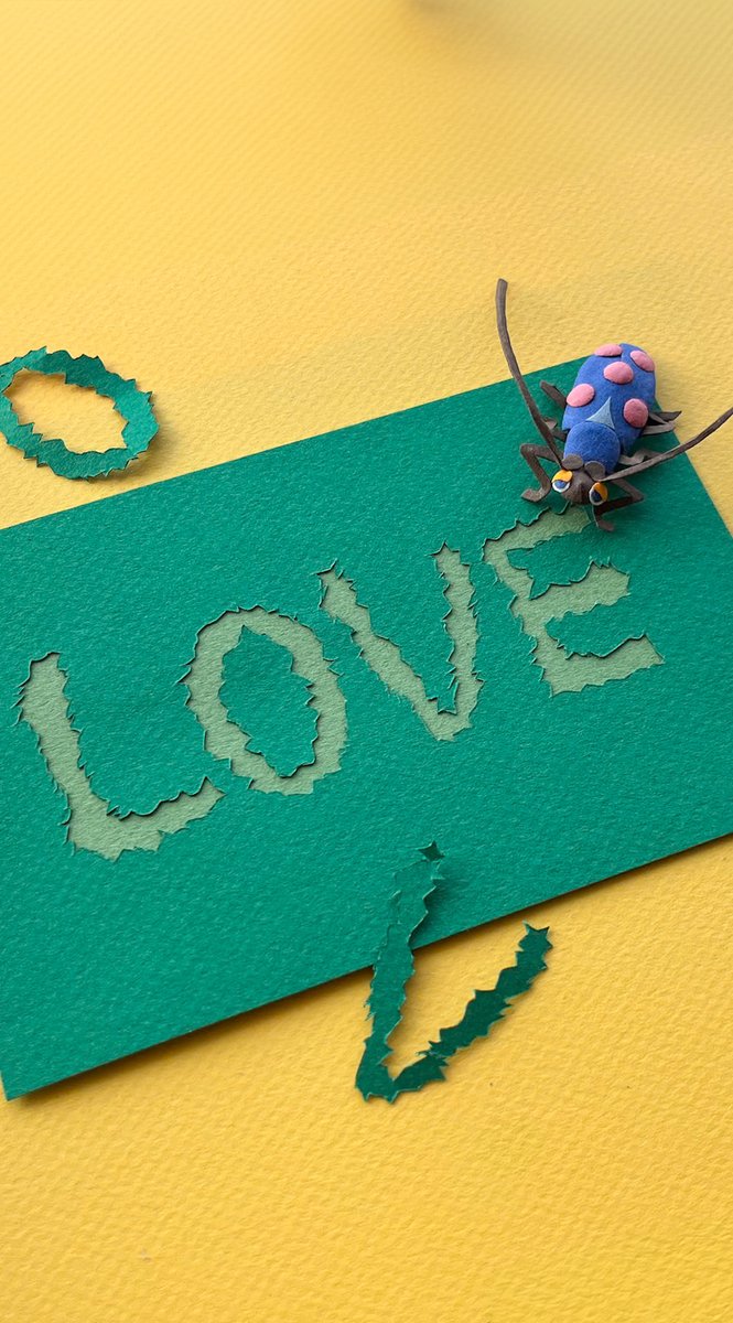 Mihoome_akiyama's tweet image. Love bites from a longhorn beetle 💌
It’s getting colder, but this is the best season for small, cozy creations.

#paperart #paperartist #miteintes #cansonpaper
