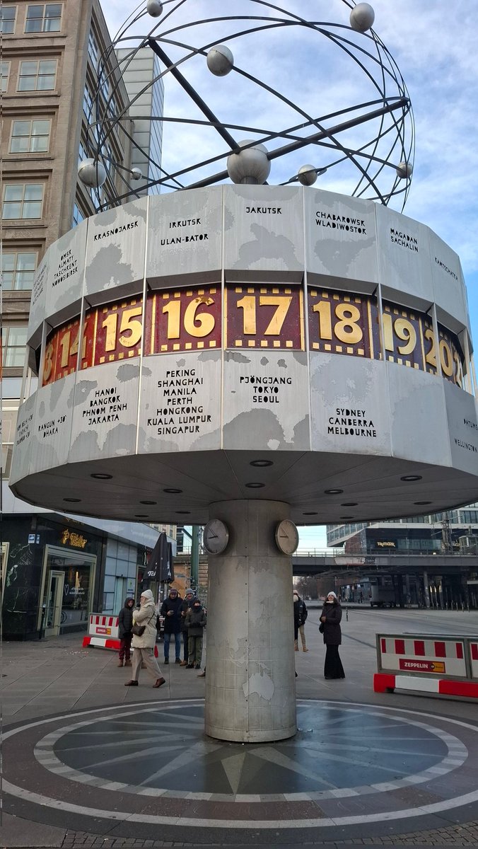 aes_danielz's tweet image. Mit diesem Bild, heißt es Abschied nehmen von Berlin 😢
Es war wirklich 4 tolle Tage.
Besonders das Finale der #DACHCSMasters gestern.
GJ an euch alle bei @dachcs &amp;amp; Danke natürlich.
Dieses Kapitel ist nun geschrieben.
Und das nächste Kapitel startet bereits morgen 😊

#DACHCS