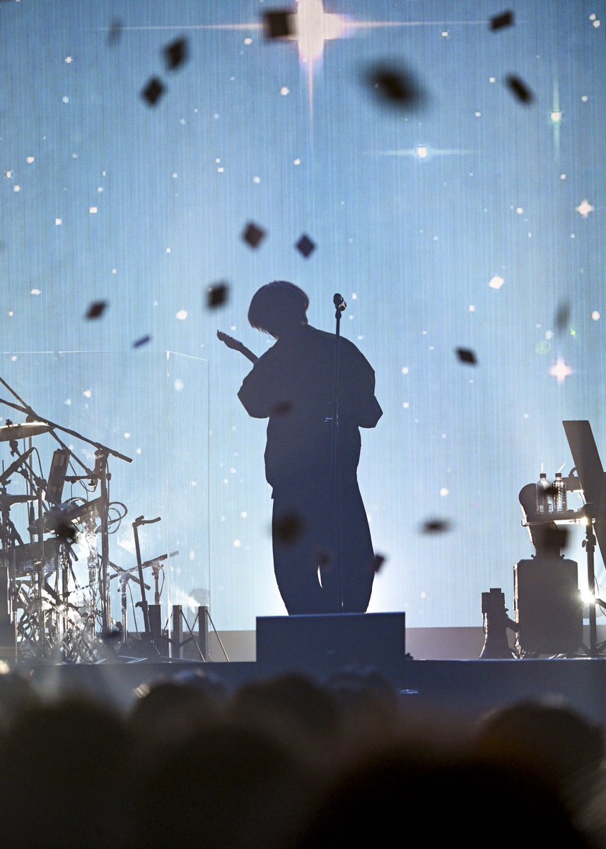 oO0Eve0Oo's tweet image. 神戸アリーナ2days
新旧混ざった特別なセトリで充足感に満たされてます。改めて周年を祝ってくれてどうもありがとう！これからもよろしく！⚡️