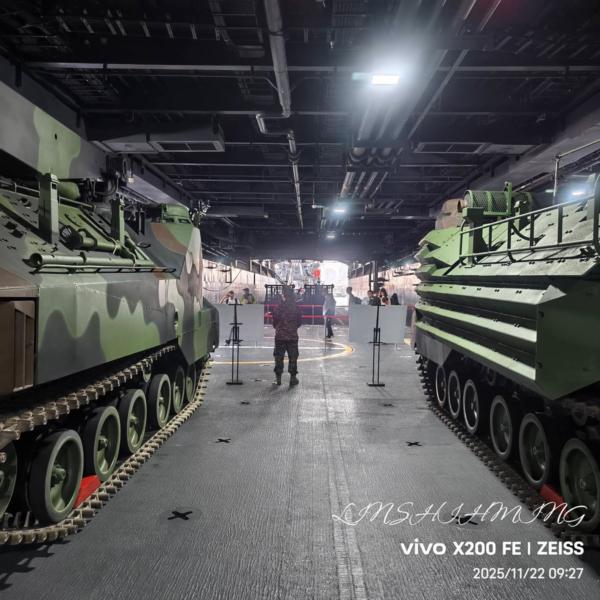 StraitObserver's tweet image. Very nice photos of the LPD Yushan (1401) ROCN ship dock.
📸 Facebook 海軍艦隊風雲