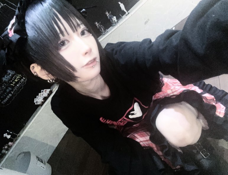 メンヘラコンピ Heartache すりぃ 大沼パセリ ピコン 同人 音楽 CD Amazon.co.jp: 病みカワ戦士 メンヘラチャン Official Fan Book