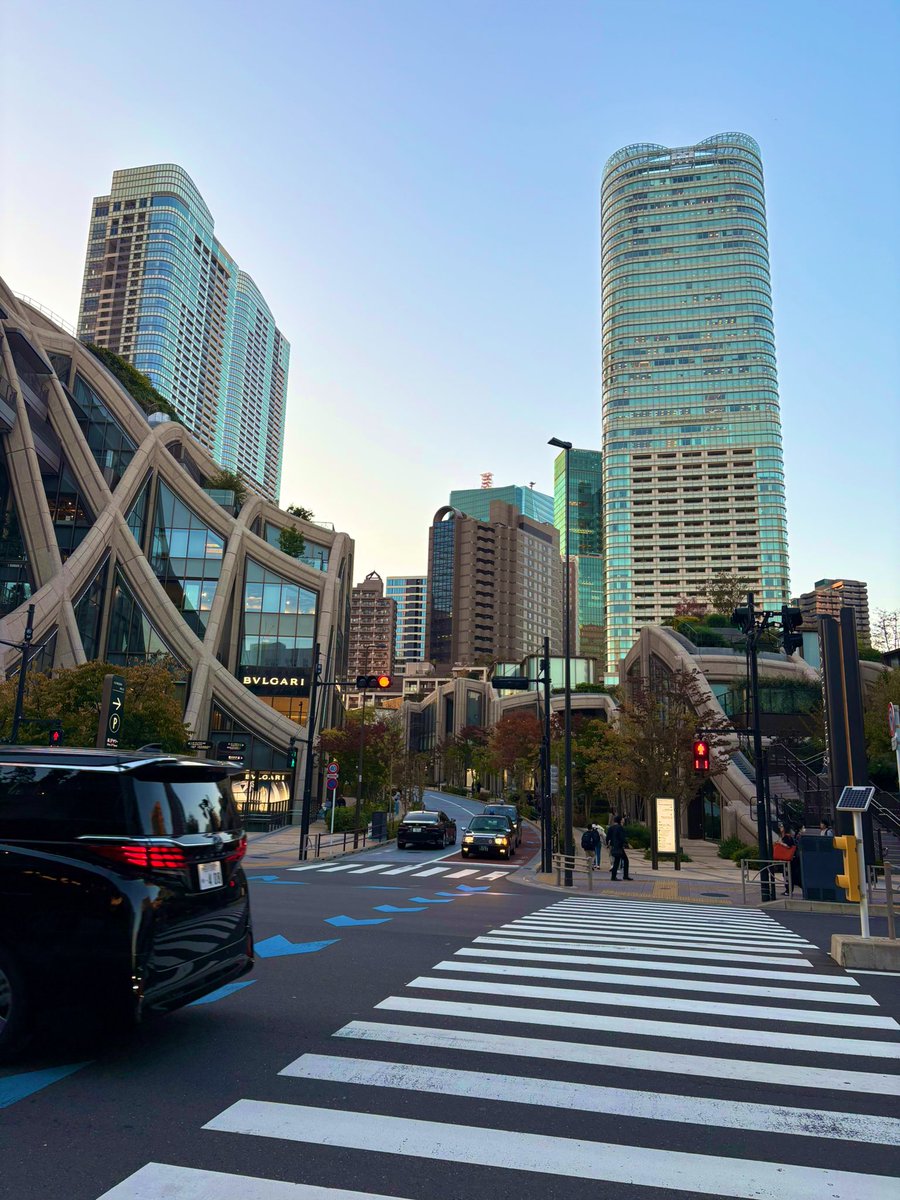 digitalmag2020's tweet photo. #tokyo minute https://t.co/bZprzdHOAk