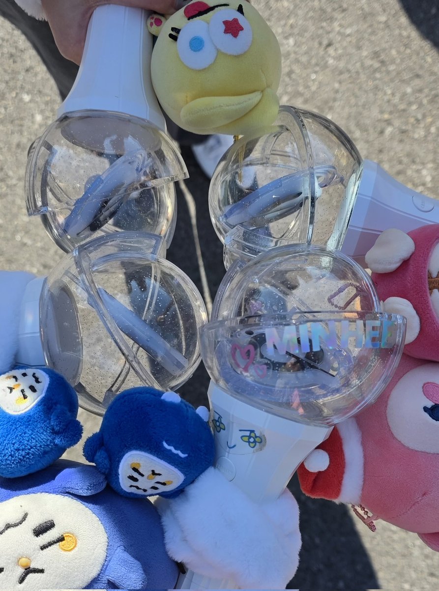 ㅍㄹ tweet media