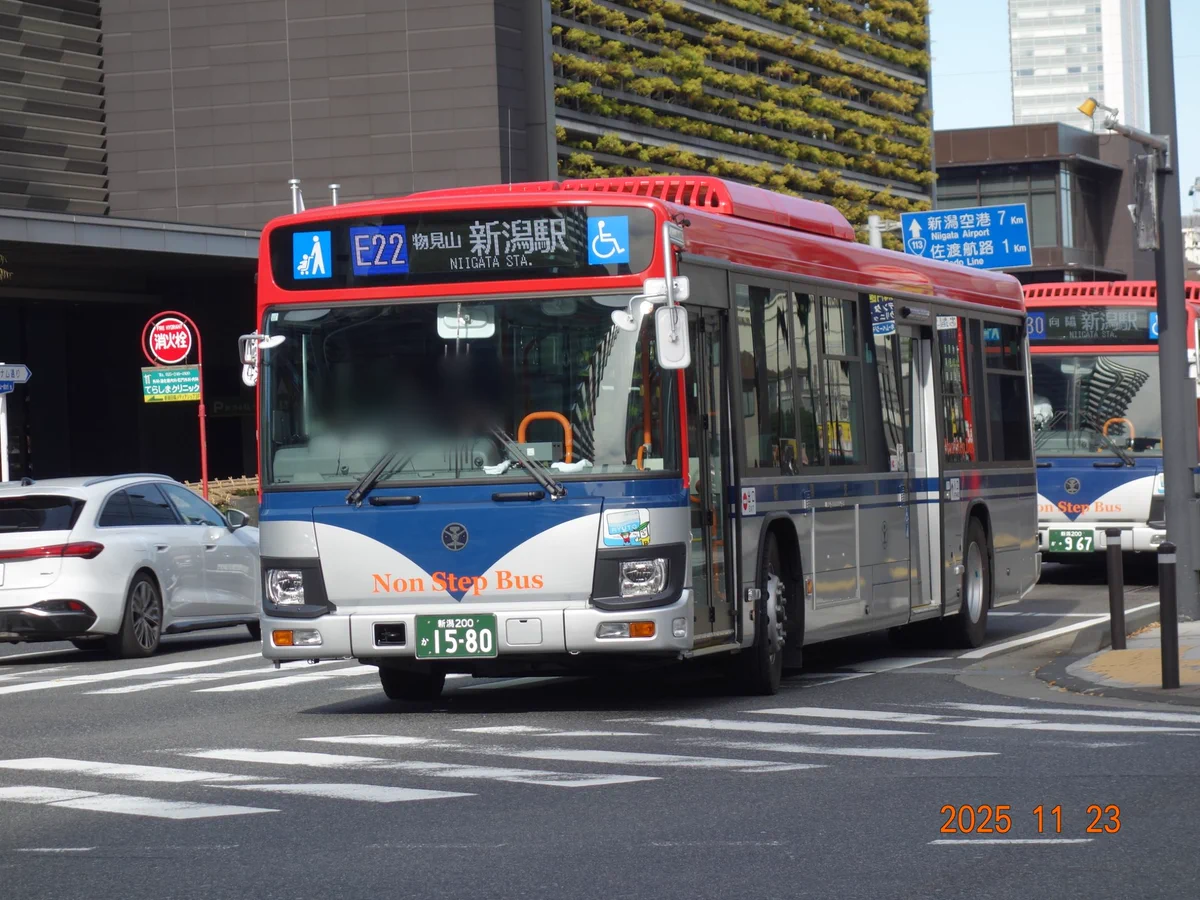 G6blbudb0AAi6Jy?format=webp&