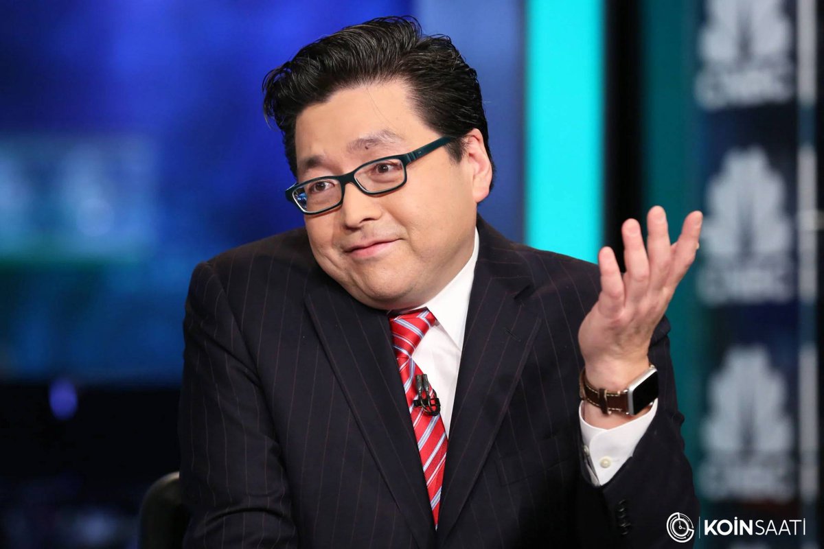 🗨️ 21 Kasım’da CNBC’ye konuşan #Bitmine Başkanı Tom Lee, “10 Ekim’de tam olarak ne oldu?” sorusuna açıklık getirdi. Lee, bir borsadaki #stablecoin’in dahili fiyatlandırma sorunu nedeniyle aniden 0,65 dolara düştüğünü ve bunun ADL otomatik kaldıraç azaltma mekanizmasını