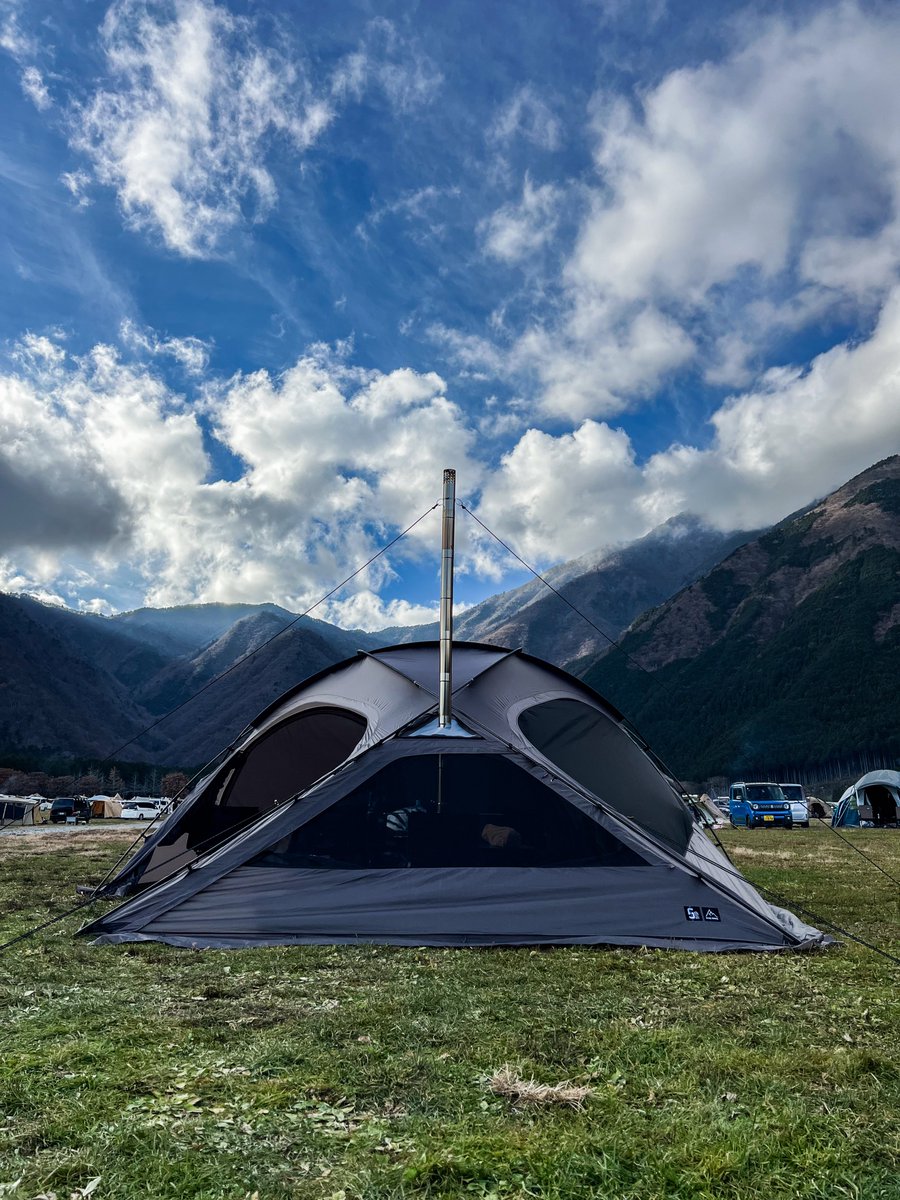 bokutocamp's tweet photo. ふもとっぱらに来ています🏕️
RatelWorks felsen2回目のキャンプやはり買って良かった🔥 https://t.co/I3apNk2aFF