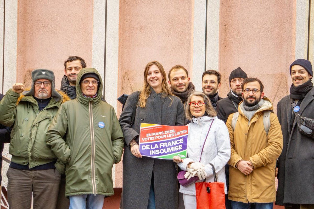 FranceInsoumise's tweet photo. 🟣Les insoumis fiers et populaires prêts pour la convention des élections municipales

👉Participez sur les réseaux sociaux avec le hashtag #ConventionMunicipalesLFI https://t.co/ICne18ZswU