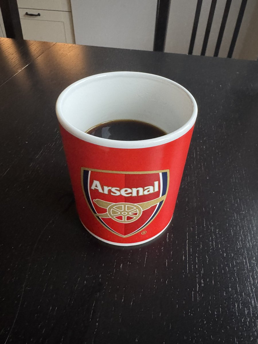 mr_engstrom's tweet image. God förmiddag alla fantastiska människor! Det är en sån där fin dag idag med Arsenal-match. En av veckans höjdpunkter, helt klart. Dessutom Londonderby. Önskar DIG en fantastisk dag!