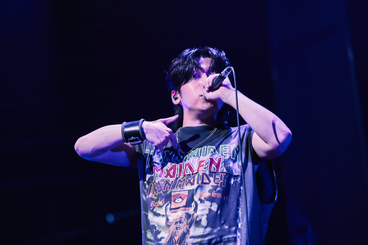 Gero2525's tweet image. 早くライブやりたい。

大きなステージにいけるだけ行きたい。
でもライブハウスでもやりたい。

もっともっと夢を叶えたい。

大阪城ホール
横浜アリーナ
さいたまスーパーアリーナ

命は短い。
やるしかない。