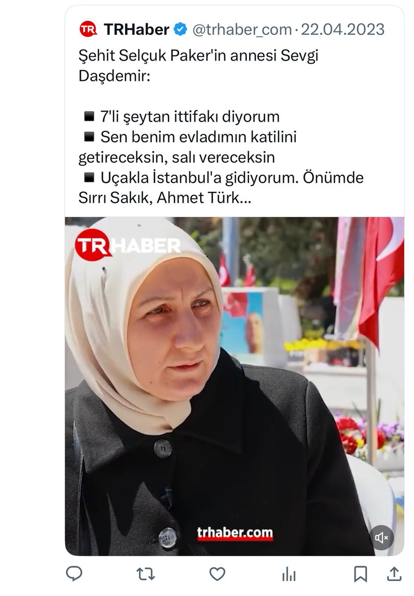 Az şerefiniz varsa bu haberi siler Sevgi annemizden özür dilersiniz. Siyasetiniz yerin dibine batsın. Yaptığınız namussuzluk ve şerefsizliktir. Siyasi algı uğruna şehit ailelerimizi kullanmayı bırakın. Bakın bakalım haberin aslına ve kime söylendiğine.