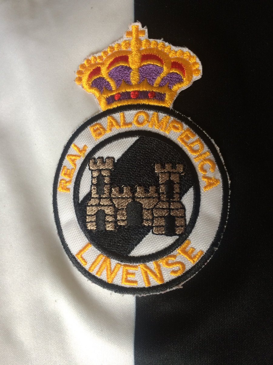 Hoy no podré estar ni yo ni la pancarta de la peña en el estadio de mi <a href="/RBL1912/">Real Balompédica Linense</a> pero si me deja la cobertura lo veré por TV… vamos balonos todos con nuestro equipo , toca ganar🖤🤍💪❤️