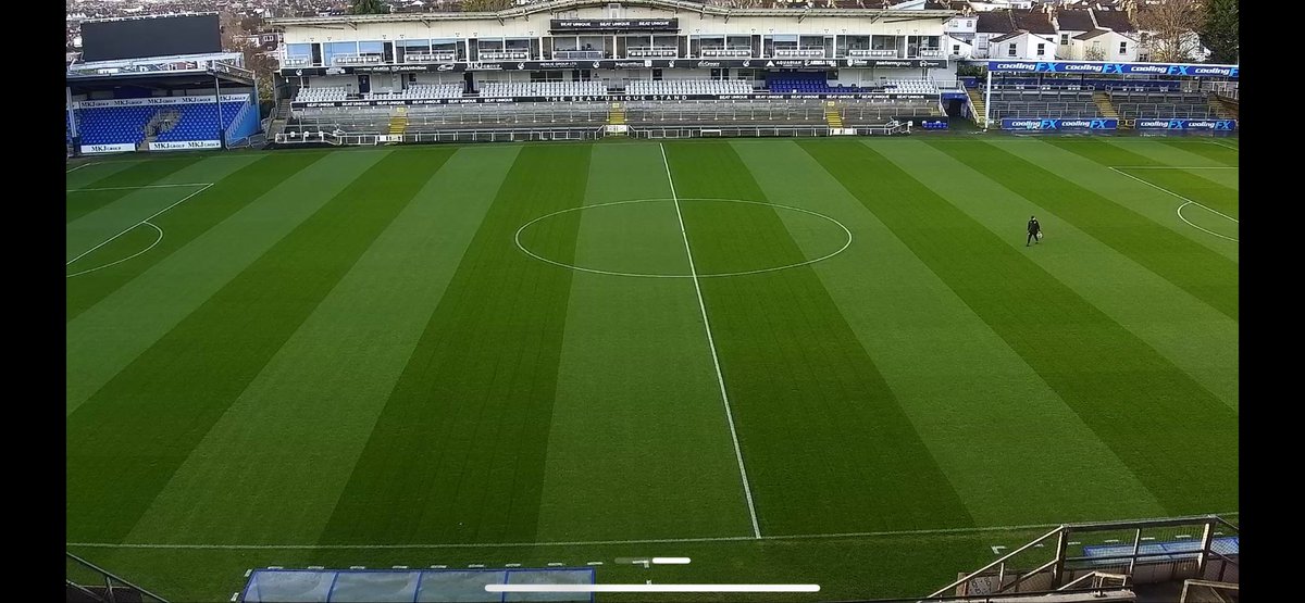 Terrible conditions for this mornings prep. Cut + mark ✅ 🌱 <a href="/LukeBaylissBRFC/">LB</a> 🤝