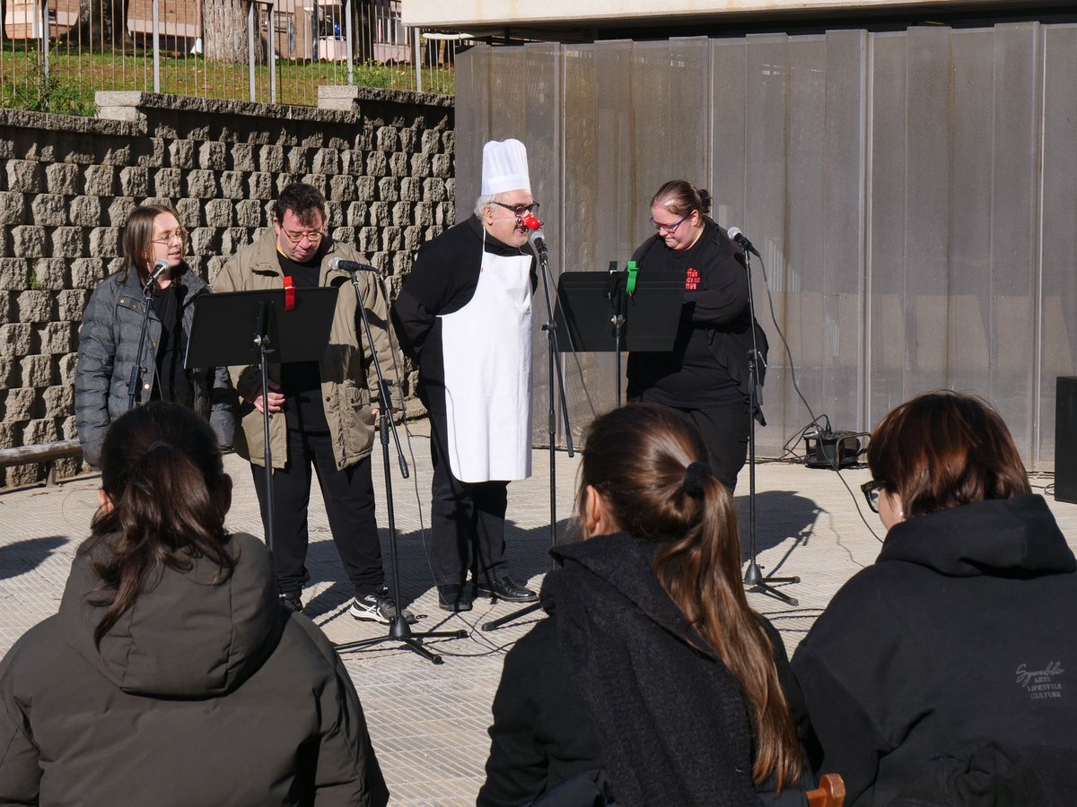 📚🍲 Neix el Receptari Comunitari Intercultural de la Zona 9!

El #CAPPrimerdeMaig de Lleida i l’associació La9 han recollit receptes de veïns i entitats per crear un receptari de luxe.

✅ Una iniciativa que uneix gastronomia, salut i comunitat!
