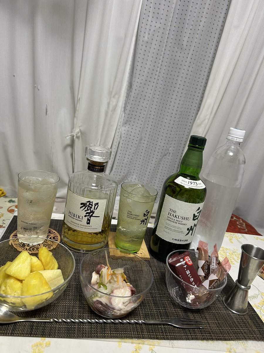 msswms2's tweet image. 皆様乾杯ニャンドS🥃🥃🥃🥃😻😻😻😻今月11月山崎1本🥃白州5本響2本定価で購入しました🥃🥃🥃🥃🤣🤣🤣🤣🤣なので今夜2本空にします🥃🥃🥃🥃🥃😁😁😁😁😁皆様朝迄乾杯ニャンドS🥃🥃🥃🥃🥃🥃🥃