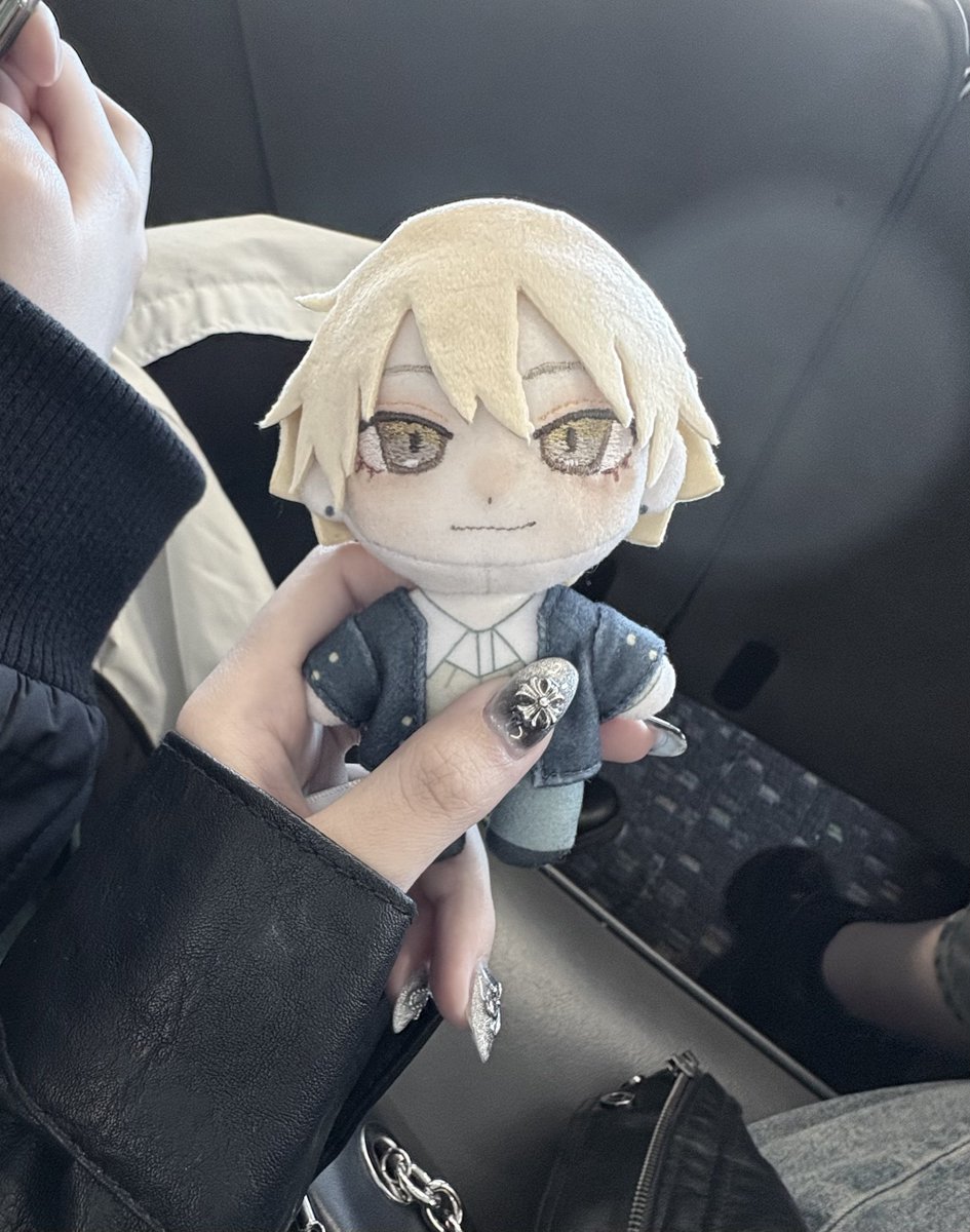 NM612E's tweet photo. デカポスター https://t.co/lYvqdtI3QS