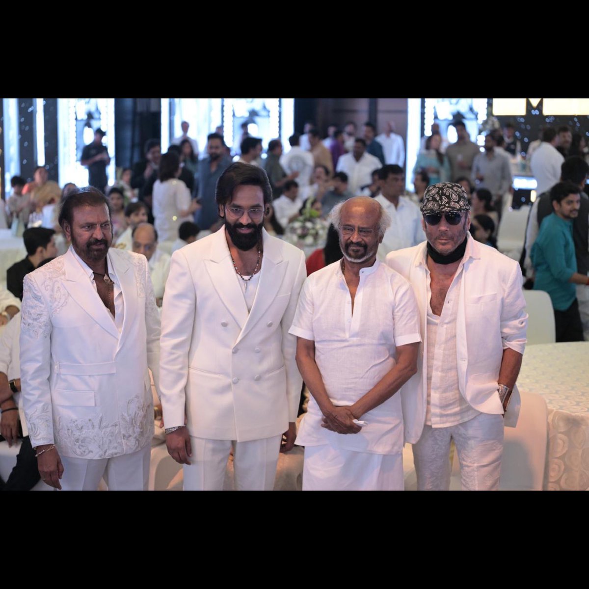 bindasbhidu's tweet image. Congratulations and my huge respects for completing 50 years in the film industry #MohanBabu 🙌
Honoured to be standing with legends! #Ranjikanth
