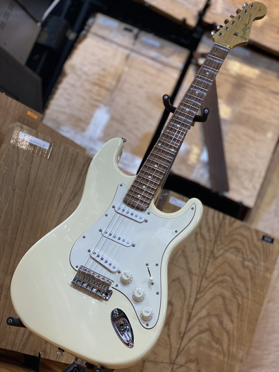 中古入荷情報] GrassRoots G-SE-48S/C 【USED】 スキャロップ指板のST