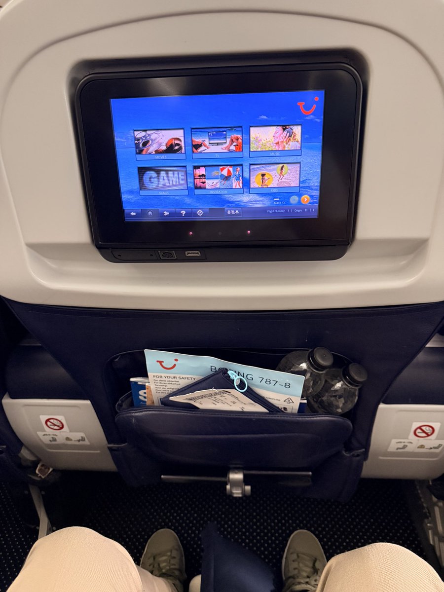 ManVMountain's tweet image. Premium seats it is! Get in!