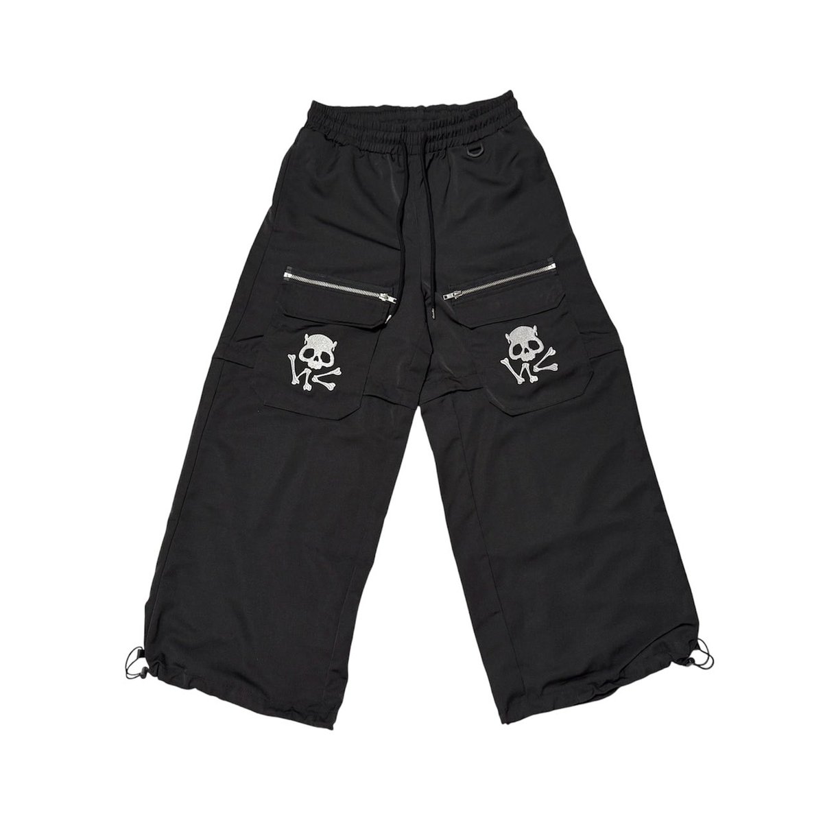 hypercore_hrjk's tweet image. 【NEW ARRIVAL】

☠️HC SKULL 2WAYカーゴパンツ

BLACK / freesize / ¥19,800

膝下ジップでハーフにもなる2WAY仕様！
hypercore.theshop.jp/items/117557388