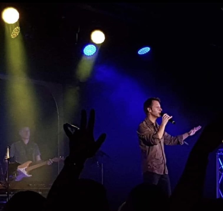 6 years ago I was out doing this, and will be doing the same tonight 🤘🏻🎸

#6yearsago #tonight #livemusic #guitarplayer