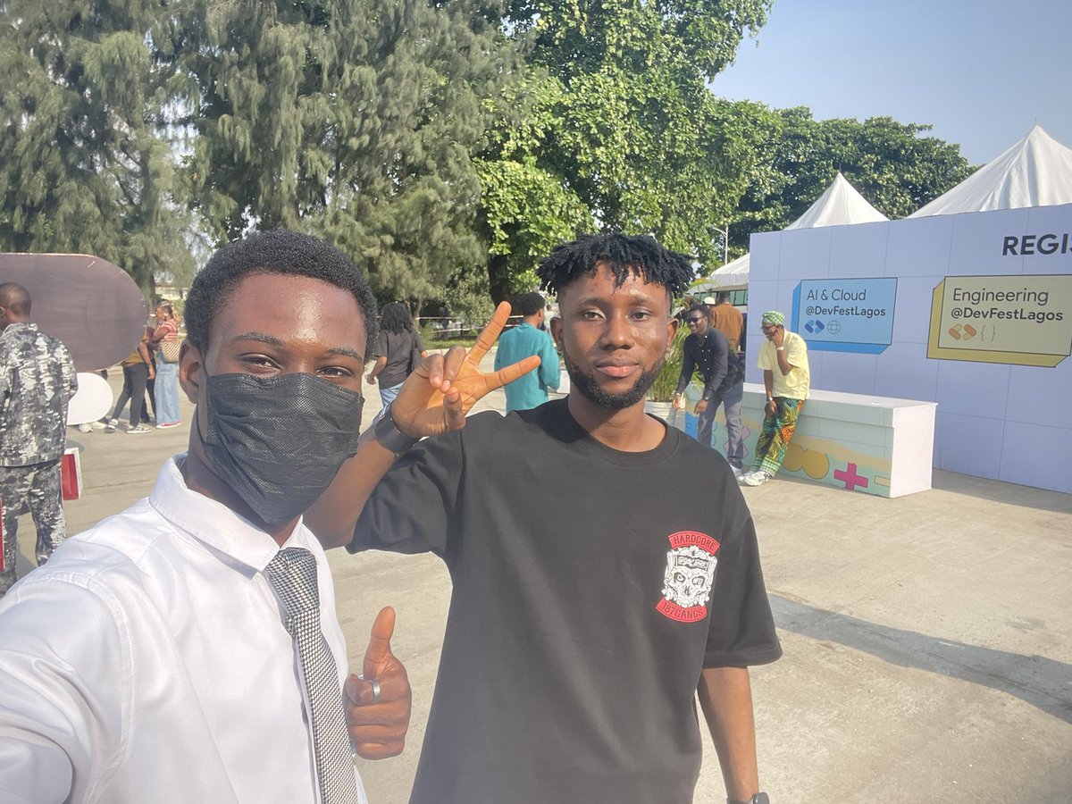 babyscott__'s tweet photo. Devfest Lagos 25 is the best ever dont know about devfestPH🙃
Love the way the big OG vibed with everyone at the after party it was sooo nicee #gdglagos #gdgcloudph
@czarify https://t.co/zHzPy8SiZe